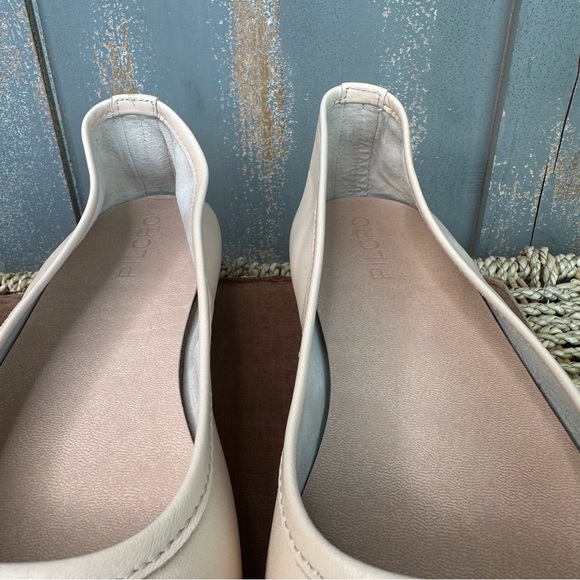 Pilcro Soft Square Toe Leather Ballet Flat Creme Sz 8 NWOB - Picture 4 of 13